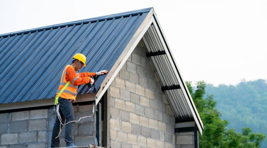 Professional gutter cleaning in Marlborough, NH